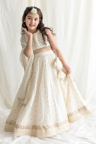 Traditional Dresses For Kids, Onam Outfits, Kids Party Wear Dresses, Wedding Dresses For Kids, Kids Dress Collection, Lehenga Designs Simple, Kids Blouse Designs, Kids Dress Patterns