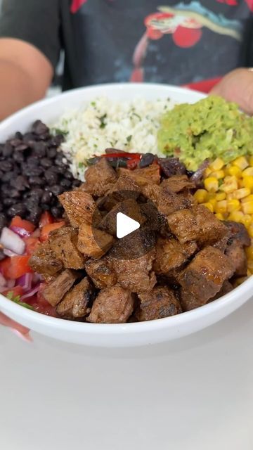 Toni Chapman on Instagram: "Chipotle ✨at home✨ 😀💛I always order the steak, and the steak is my fav but $200 for a bowl is ridiculous 😀 I had a ton of meat leftover and my steaks were $15! It’s cheaper to cook stuff at home! this was so yummy I made it last Monday and ate it EVERY day of last week! The recipe is straight forward, the marinade is flavorful and YES, you can use this exact recipe for the chicken! Xoxoxoxo" Chipotle At Home, Toni Chapman, Chipotle Steak, Steak Bowl, Chipotle Bowl, Healthy Lunch Snacks, Steak Recipe, Straight Forward, January 22