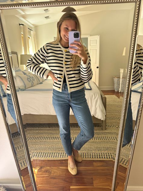 Lady jacket - striped lady jacket - fall outfit - fall style - jcrew outfit - preppy outfit - preppy style - fall vibes - straw ballet flats Preppy Fall Fashion, J Crew Outfits, Outfit Preppy, Lady Jacket, Levis Women, Preppy Outfit, Style Fall, Outfit Fall, Fall Jackets