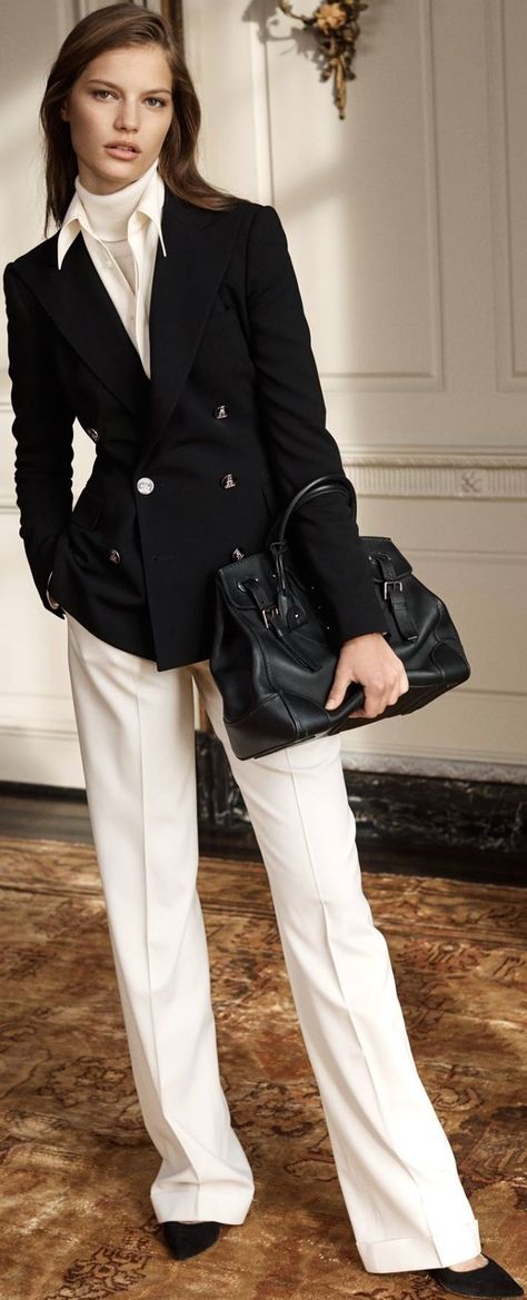 Ralph Lauren "Iconic Style" Coll' '18. Ralph Lauren Autumn 2023, Polo Suits Women, Ralph Lauren Black Blazer Outfit, Ralph Lauren Blazer Women, Ralph Lauren Suits Women, Ralph Lauren Style Women Classy, Ralph Lauren Autumn Style, Ralph Lauren Woman Outfits, The Good Wife Fashion