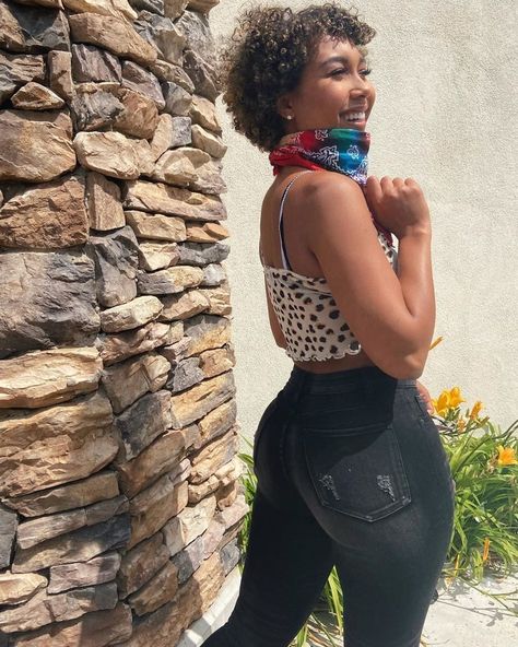 Parker McKenna Posey Parker Mckenna Posey, Parker Mckenna, Parker Posey, Feminine Art, Black Celebrities, Wife And Kids, Celebrities, Quick Saves, Black