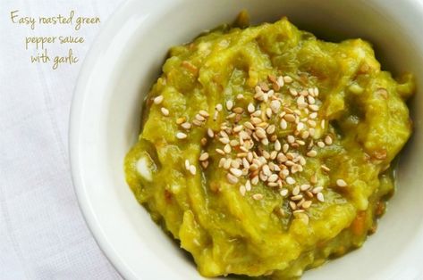 Veggie Dips – Roasted Green Peppers Roasted Green Peppers, Lentil Detox Soup, Veggie Dips, Dill Dip Recipes, Green Pepper Sauce, Beauty Bites, Vegan Tzatziki, Dill Dip, Anti Inflammation Recipes