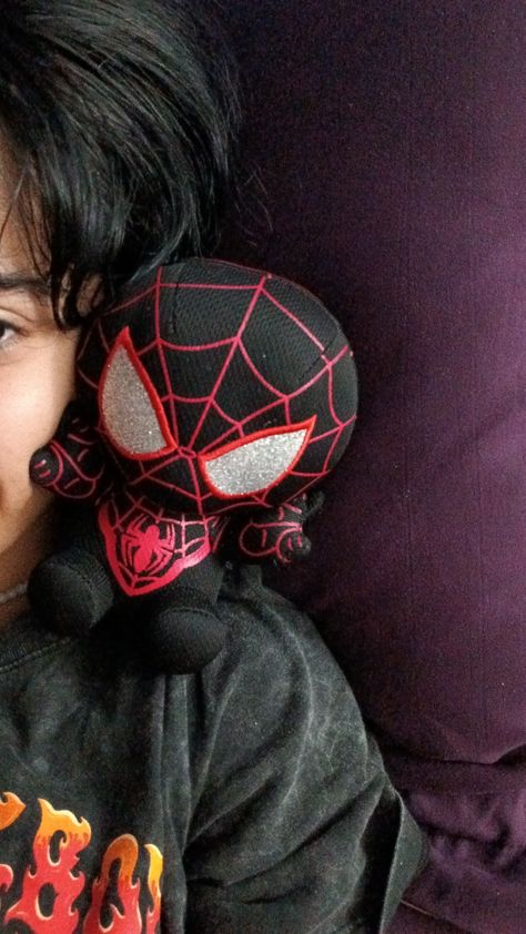 Spiderman Plush, Spiderman Stuff, Wishlist Ideas, Miles Morales Spiderman, Half Mask, Image Swag, Glitter Tattoo, Man Room, Skull Mask