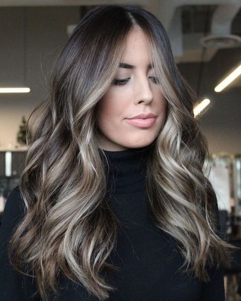 Cabelo Ombre Hair, Rambut Brunette, Brunette Hair With Highlights, Brunette Balayage Hair, Brown Hair Balayage, Vlasové Trendy, Balayage Brunette, Brown Blonde Hair, Hair Color And Cut