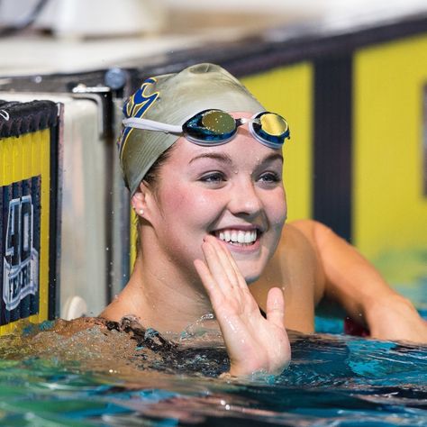 Happy National Girls & Women in Sports Day 💙 At Foss Swim School, we encourage everyone to lead healthy and active lives. Today, we celebrate women's sports and their inspirational impact on girls and women to play and be active. We applaud all of the amazing women athletes that have come from FOSS and beyond who continue to inspire girls across the globe. 💙✨ #NGWSD #SwimSchool #WomenInSports #Inspiration #WomenAthletes #GirlsInSports Swimming Athletes Women, Highschool Swim Team, Water Polo Girls, Swimmer Girl Problems, Women Swimming Underwater, Swim School, Active Life, Sports Day, Athletic Women