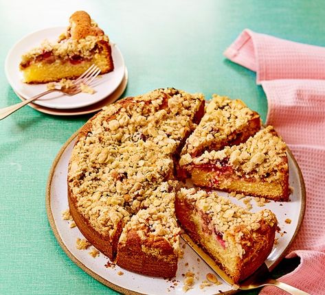 Buckle Cake, Gooseberry Recipes, Bbq Spice, Vegetarian Nutrition, Crumble Topping, Bbc Good Food Recipes, Food Shows, Food Magazine, Round Cakes