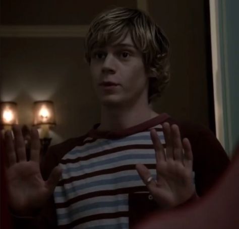 Evan Peters Tate Langdon, Evan Peters Tate, Kyle Spencer, Ahs Evan Peters, Evan Peters American Horror Story, Evan Peter, Tate And Violet, American Horror Story 3, Peter Maximoff