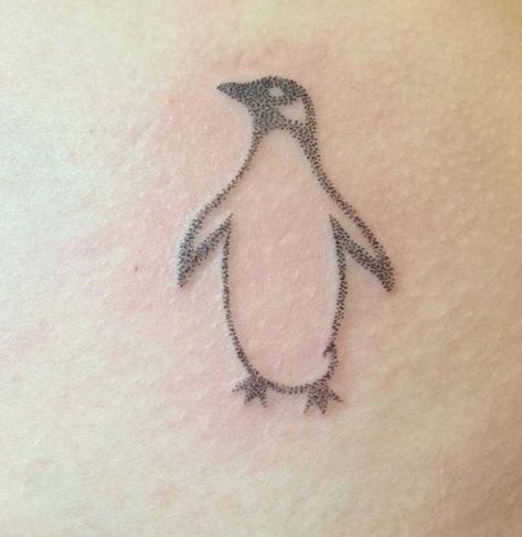 Winter Tattoo Ideas, Winter Tattoo, Partner Tattoos, Penguin Tattoo, Snow Flake Tattoo, Penguin Drawing, Vintage Holiday Cards, Tattoo Minimalist, Awesome Tattoo