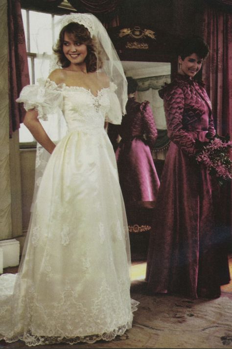 dozydawn 80s Wedding Dresses, 90’s Wedding Dress, Puff Sleeve Wedding Dress Vintage, Tv Wedding Dresses, 1990s Wedding Dress, Wedding Dress 90s, Vintage Bride Dress, Wedding Dresses 90s, Wedding Dresses 80s