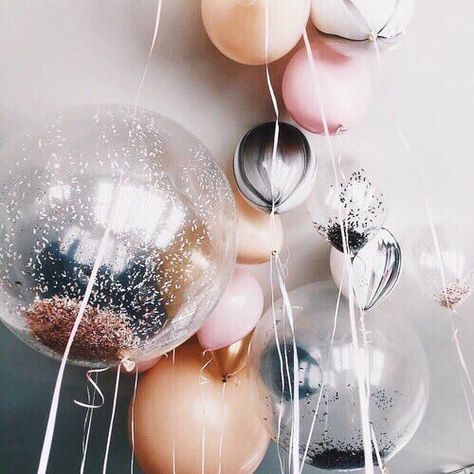 ☞ pinterest: briannataylr More Pastel Cupcakes, Diy Balloon Decorations, 18th Birthday Party, Bohol, Balloon Diy, The Ceiling, 16th Birthday, Blackjack, 18th Birthday