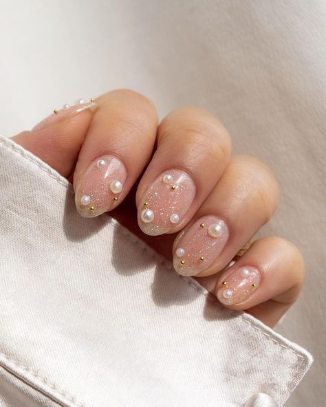 Wedding Day Nails, Gold Nail, Pearl Nails, Wedding Nails Design, Nail Art Wedding, Bride Nails, Short Nail Designs, Kandy, Bridal Nails