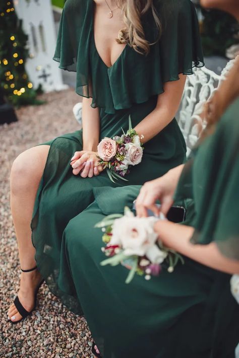 Bridesmaid Dress Forest Green, Winter Forest Green Wedding, Dark Green And Black Wedding Party, Dark Emerald Bridesmaid Dress, Green And Black Bridesmaid Dresses, Winter Wedding Tuxedo, Bridesmaid Winter Dresses, Groomsmen Winter Wedding, Forest Green Bridesmaid Dresses Winter