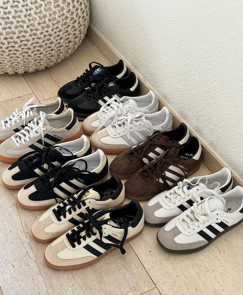 Adidas Samba Original, Suede Adidas, Adidas Gazelle Outfit, Samba Og Shoes, Ralph Lauren Looks, Dapper Mens Fashion, Adidas Sambas, Preppy Shoes, Adidas Samba Og