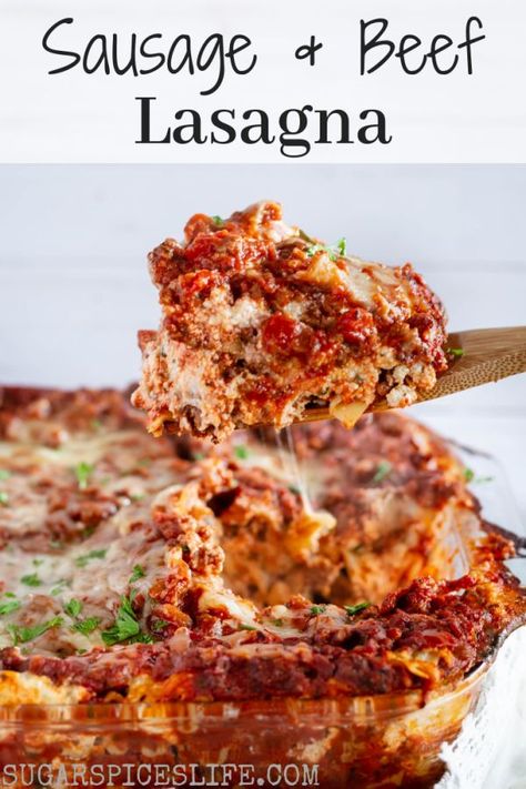 Sausage And Beef Lasagna, Lasagna With Sausage And Beef, Lasagna With Italian Sausage, Lasagna With Sausage, Lasagna Beef, Sausage Tomato Sauce, Lasagna Layers, Beef Lasagna Recipe, Italian Sausage Lasagna