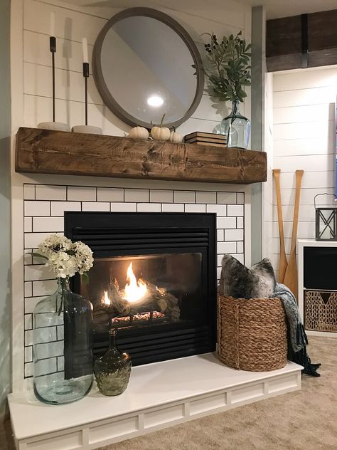 Wood Fireplace Mantel Ideas, Mantel Makeover Before After, Mantle Makeover Diy Fireplace, Chimney Mantel Ideas, Rustic Chimney Ideas, Wood Mantel Decorating Ideas, Industrial Fireplace Decor, Live Edge Mantle Fire Places, Rustic Mantle Decorating Ideas