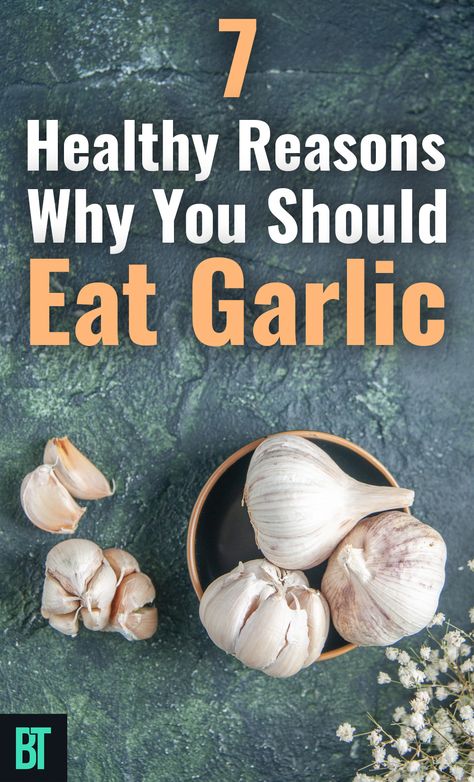 Garlic on a tabletop. Garlic Health Benefits Immune System, Is Garlic Good For Your Health, Benefits Of Garlic For Women, Raw Garlic Benefits Health, Benefits Of Raw Garlic, Garlic For Health, Garlic Nutrition Facts, Benefits Of Eating Garlic, Eating Raw Garlic