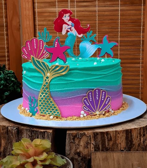 Arial Princess Cake, Ariel Bday Cake, Ariel Birthday Cake Simple, Ariel Birthday Cake Ideas, Ariel Birthday Party Cake, Ariel Cake Design, Little Mermaid Cake Ideas, Ariel Party Ideas, Ariel Cake Ideas