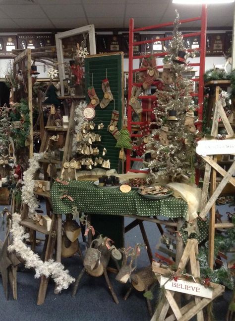 Booth set up, primitive display, shop display, Christmas Booth Display, Christmas Booth Display Ideas, Christmas Booth Display Ideas Vendor, Booth Display Ideas, Christmas Shops, Craft Booths, Craft Displays, Vintage Booth Display, Christmas Booth