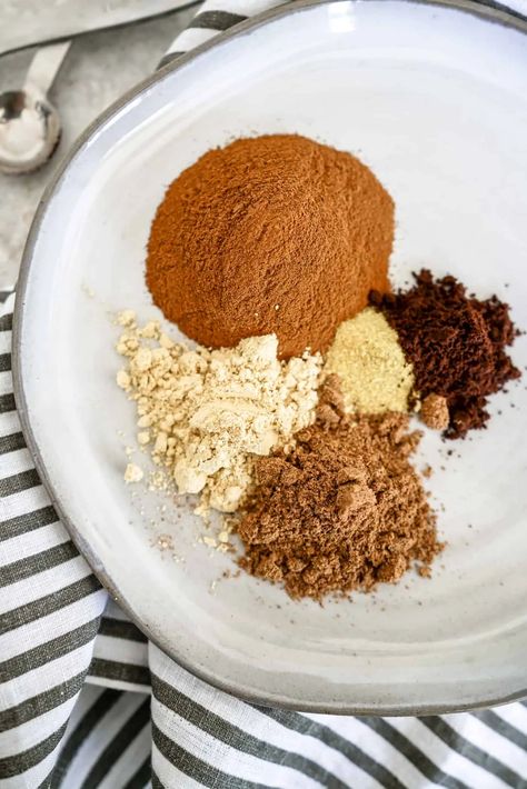 Chai Spice Mix Recipe, Chai Spice Recipe, Homemade Chai Spice, Chai Recipes, Homemade Pumpkin Pie Spice, Chai Spice Mix, Homemade Chai, Pie Spice Recipe, Chai Tea Recipe