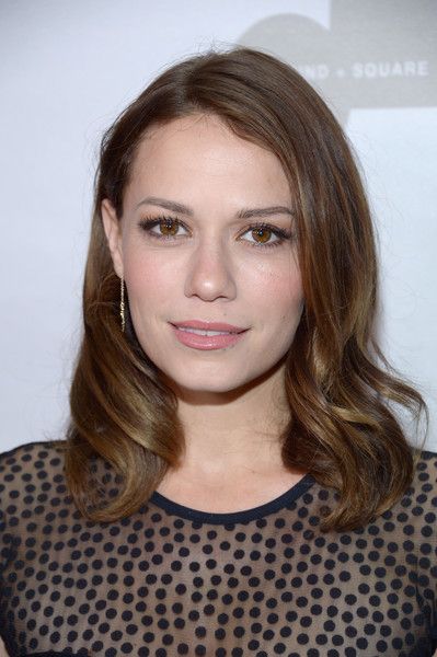 Joy Lenz, Haley James, Bethany Joy Lenz, Haley James Scott, Bethany Joy, James Scott, Human Rights Activists, Popular Actresses, Female Actresses