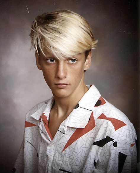 Tony Hawk Skater Hairstyles, 80s Life, Dj Qualls, Skater Men, Subtle Blonde Highlights, Blonde Dreads, Skate Photos, Short Spiky Hairstyles, Textured Haircut