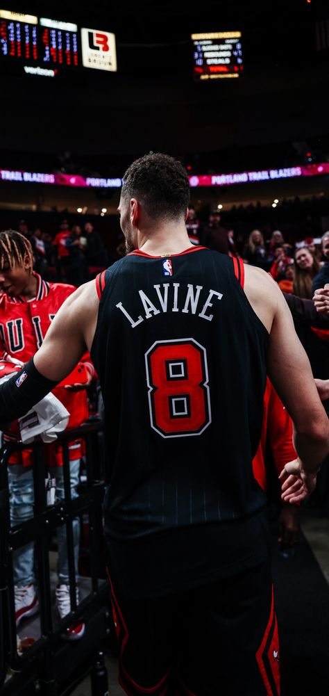 Zach Lavine Aesthetic, Zach Lavine Wallpaper, Portland Blazers, Nba Bulls, Best Nba Players, Chicago Bulls Basketball, Zach Lavine, The Emerald City, Bulls Basketball