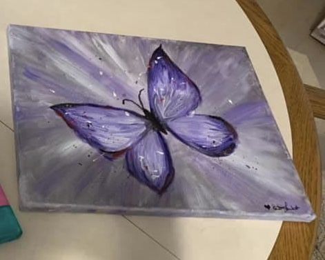 Purple Butterfly Painting On Canvas, Purple Butterfly Painting, Butterfly Painting Easy, Babysitting Crafts, Painting Flowers Tutorial, Purple Painting, Butterflies Art, Beautiful Butterflies Art, Flowers Tutorial