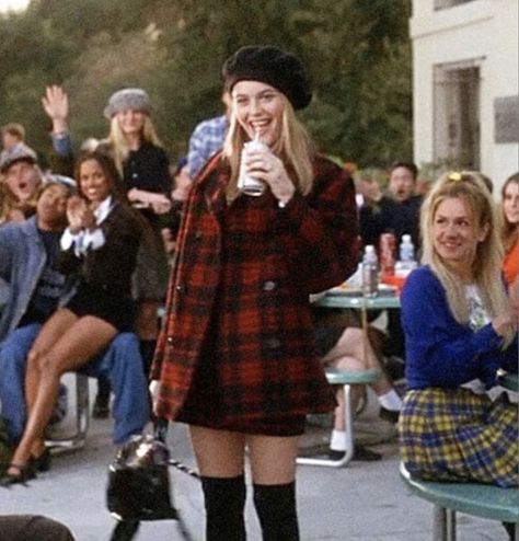 Cher Horowitz Outfit, 90s Fall Fashion, Fall Fashion Inspiration, Cher Outfits, Clueless 1995, Cher Clueless, Clueless Fashion, Cher Horowitz, 90s Inspired Outfits