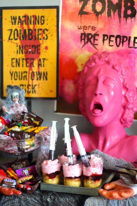 The Best Zombie Party! Creative Birthday Party Ideas, Best Zombie, Homemade Costume, Halloween Traditions, Zombie Party, Birthday Party Food, Halloween Recipes, Easy Crafts For Kids, Diy Party