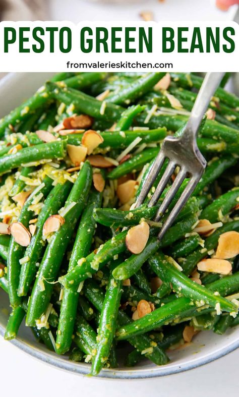 Pesto Green Beans, Pesto Vegetables, Green Side Dishes, Green Bean Side Dish, Green Vegetable Side Dish, Healthy Pesto, Parmesan Green Beans, Green Beans Side Dish, Beans On Toast