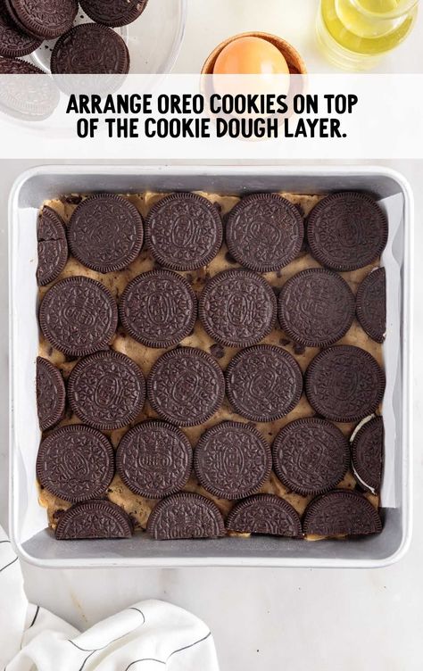 oreo cookies arranged on top of the cookie dough layer Oreo Layer Dessert, Cookie Dough Oreo Brownies, Layered Dessert Recipes, Pillsbury Cookie Dough, Oreo Cookie Bar, Ultimate Brownies, Oreo Brownies, Cookie Brownie Bars, Oreo Recipes