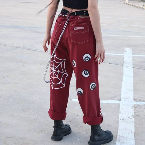 Clothes Painting, Grunge Tumblr, Upcycle Clothes Diy, Tumblr Aesthetic, Punk Grunge, Hand Paint, Cyberpunk 2077, Refashion Clothes, Pants Design