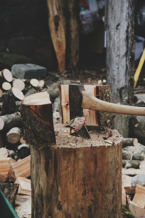 Chopping Wood, Art Of Manliness, Local Gym, Man Up, Mans World, Skagen, Back To Nature, Lumberjack, Carpe Diem