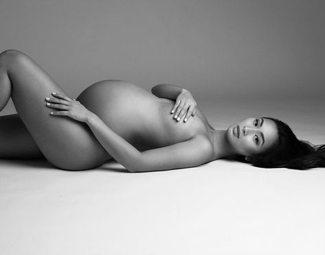 Maternity Photoshoot Laying Down, Maternity Floor Poses, Lola Melani, Maternity Silhouette, Studio Maternity Shoot, Maternity Studio Photoshoot, Studio Maternity Photos, Pregnancy Belly Photos, Cute Pregnancy Pictures