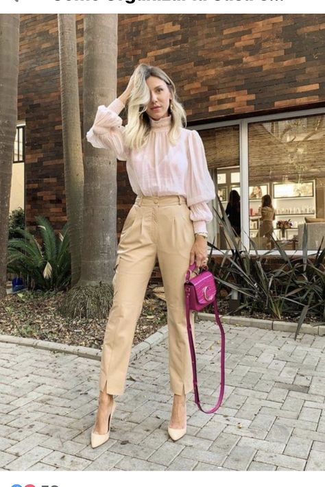 Pink And Khaki Outfit, Chic Style Inspiration, Thanksgiving Outfit Ideas, Cute Thanksgiving Outfits, What To Wear Fall, Thanksgiving Outfit Women, Thanksgiving Outfits, Pastel Outfit, Beige Outfit