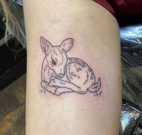 deer tattoo Deer Fawn Tattoo, Fawn Tattoos For Women, Fawn Tattoo Design, Deer Small Tattoo, Sleeping Deer Tattoo, Bear Tattoos Cute, Deer Knee Tattoo, Sleeping Fawn Tattoo, Doe And Fawn Tattoo