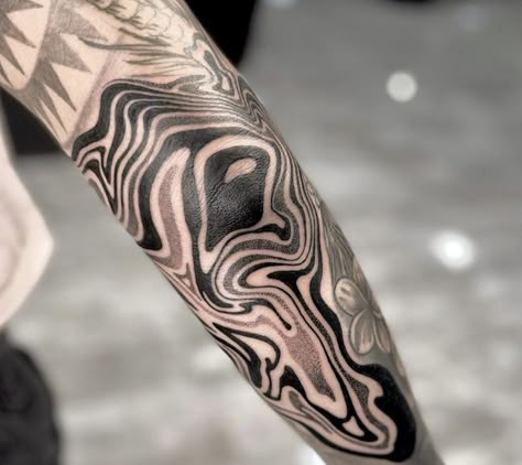 Swirly Tattoo, Elbow Tattoo Ideas, Tattoo Ideas Aesthetic, Rare Tattoos, Cyberpunk Tattoo, Left Arm Tattoos, Neo Tattoo, Geometric Mandala Tattoo, Elbow Tattoo