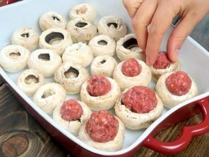 Easy Yummy Dinners, Mushroom Meatballs, Mushroom Appetizers, Unique Recipe, Stuffed Mushroom, Minced Meat, Mushroom Recipes, Special Recipes, Unique Recipes