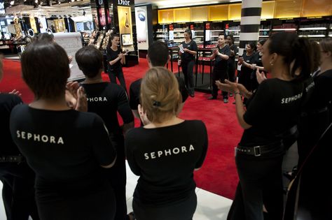 Team meeting Sephora Beauty Advisor, Sephora Job, Sephora Uniform, Celestial Fashion, Work Vision Board, Gifts From God, Beauty Advisor, Team Meeting, 2023 Goals