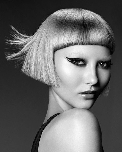 Editorial Bob Hair, Creative Bob Hairstyles, Short Hair Editorial, Bob Editorial, Futuristic Hairstyles, Futuristic Hair, Bowl Haircuts, French Icons, Vogue Photoshoot