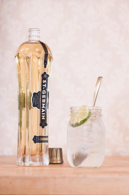 St Germain Cocktail, Tonic Cocktails, Elderflower Cocktail, Drink Recipies, Tonic Recipe, Classic Cocktail Recipes, Gin Drinks, Liquid Courage, Fancy Drinks