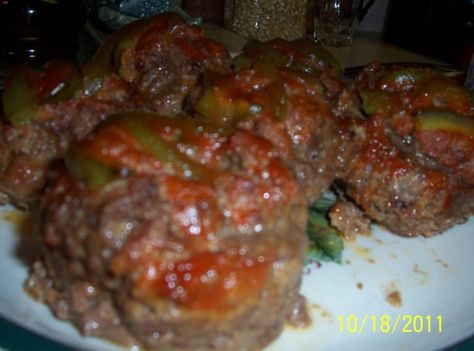 Muffin Tins Recipes, The Best Ever Meatloaf Recipe, Muffin Tin Meatloaf, Saute Vegetables, Health Recipes Easy, Muffin Cups Recipes, Muffin Pan Recipes, Oven Food, Hamburger Dishes