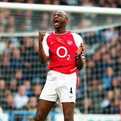 Patrick Vieira Arsenal, Arsenal 2022/2023 Wallpaper, Football Wallpaper Arsenal, Saka Arsenal, Patrick Vieira, Arsenal Vs Bournemouth, Arsenal Wallpapers, Football Is Life, Arsenal