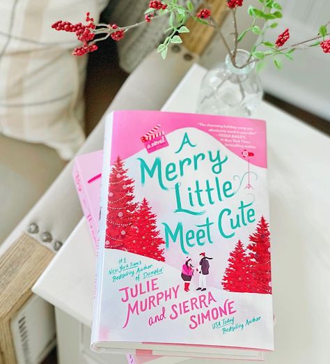 A Merry Little Meet Cute, Sierra Simone, Meet Cute, Christmas Reading, Winter Books, Holiday Romance, Film Star, Inspirational Books To Read, Christmas Book