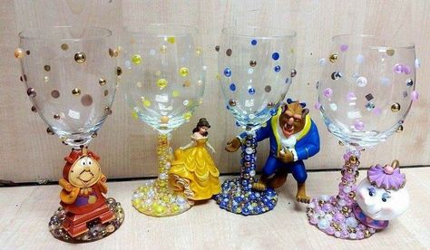 Beauty And The Beast Wedding Theme, Beauty And Beast Birthday, Deco Disney, Beauty And Beast Wedding, Beauty And The Beast Theme, Beauty And The Beast Party, Tafel Decor, Wine Glass Crafts, Disney Decor