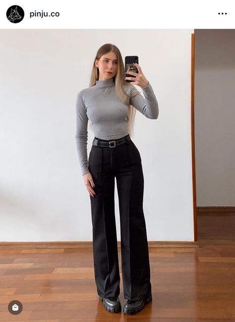 Turtle Neck Business Casual, Grey Turtle Neck Outfit, Uni Fits, Turtleneck Outfit, Cute Work Outfits, Corporate Attire, Ootd Inspo, Business Attire, Work Attire