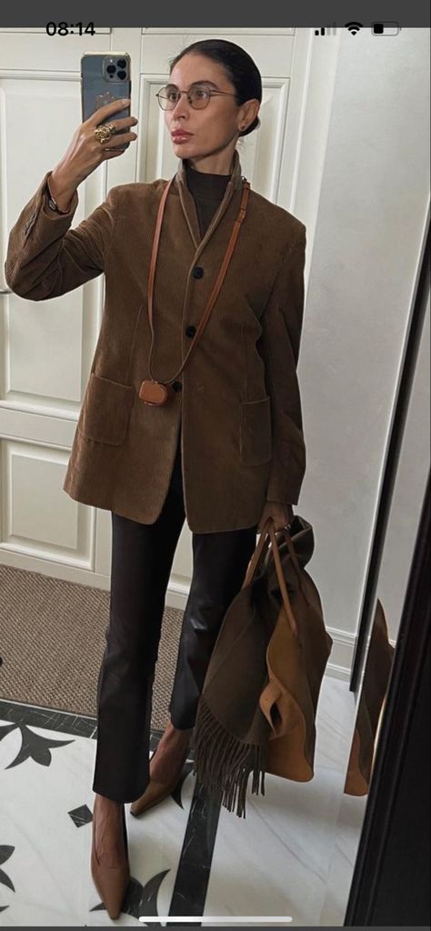 Brown Work Outfits, Layering Street Style, Corporate Wear, Daily Outfit Inspiration, Smart Outfit, Fashion Business Casual, Classy Work Outfits, Autumn Outfit, Business Casual Outfits