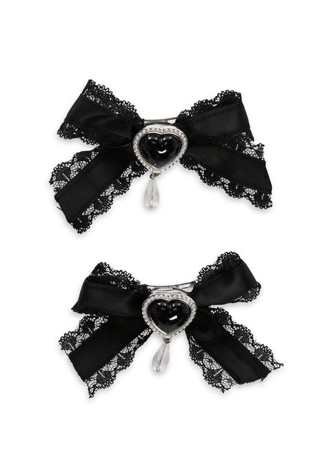 Hair Bow Accessories, Goth Hair Clips, Dark Coquette Accessories, Goth Essentials, Cute Hairclips, Goth Hair Accessories, Accessories Grunge, Outfit Builder, Girly Kei