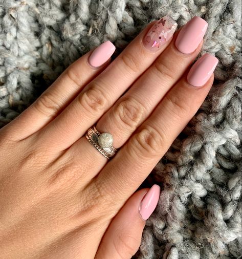 Light Pink Nails With Butterflies, Butterfly Pink Nails, Pink Butterfly Nails, Nails With Butterflies, Light Pink Butterfly, Light Pink Acrylic Nails, Butterfly Nails, Light Pink Nails, Orange Butterfly