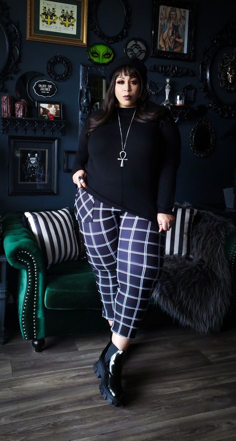 Gothic Business Casual Plus Size, Witchy Office Fashion, Plus Size Office Goth, Plus Size Alt Fashion Work, Modern Gothic Fashion Plus Size, Goth Business Casual Plus Size, Rocker Chic Style Plus Size, Comfy Goth Outfits Plus Size, Corporate Goth Outfits Plus Size